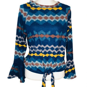 Hopely top Aztec design.Multi colors.Bell sleeves
